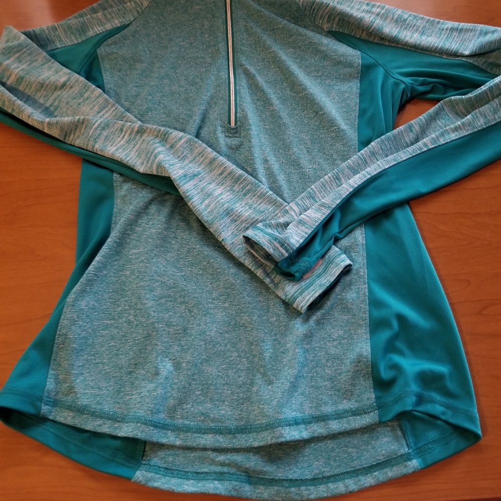 Danskin workout top